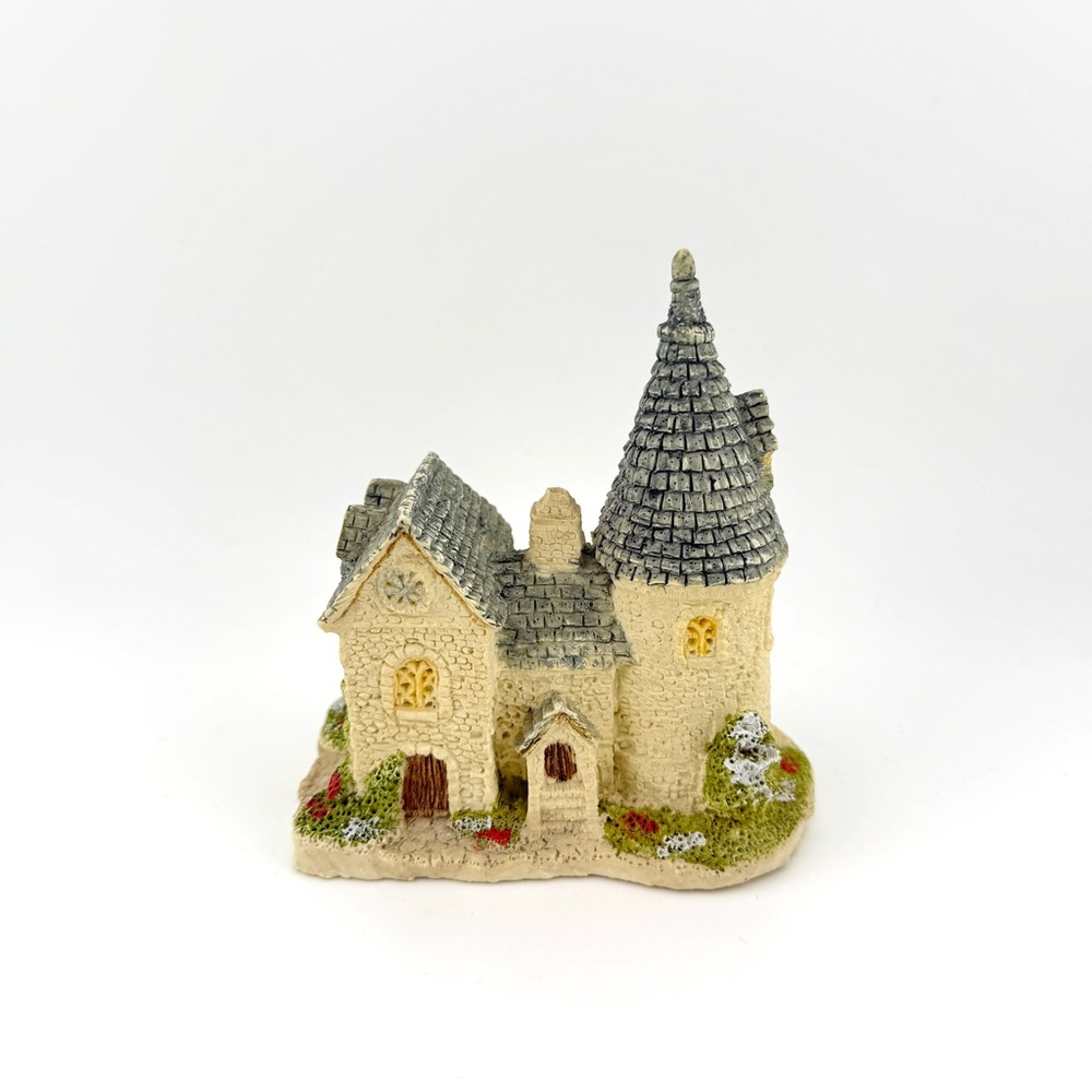 Russ Berrie Peter James Collection Village Figurine